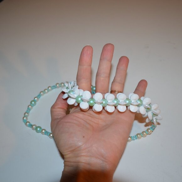 Necklace White & Blue Beads Acrylic Glass Plastic Rubber HomeMade Stretchy 12.5 - Picture 7 of 10